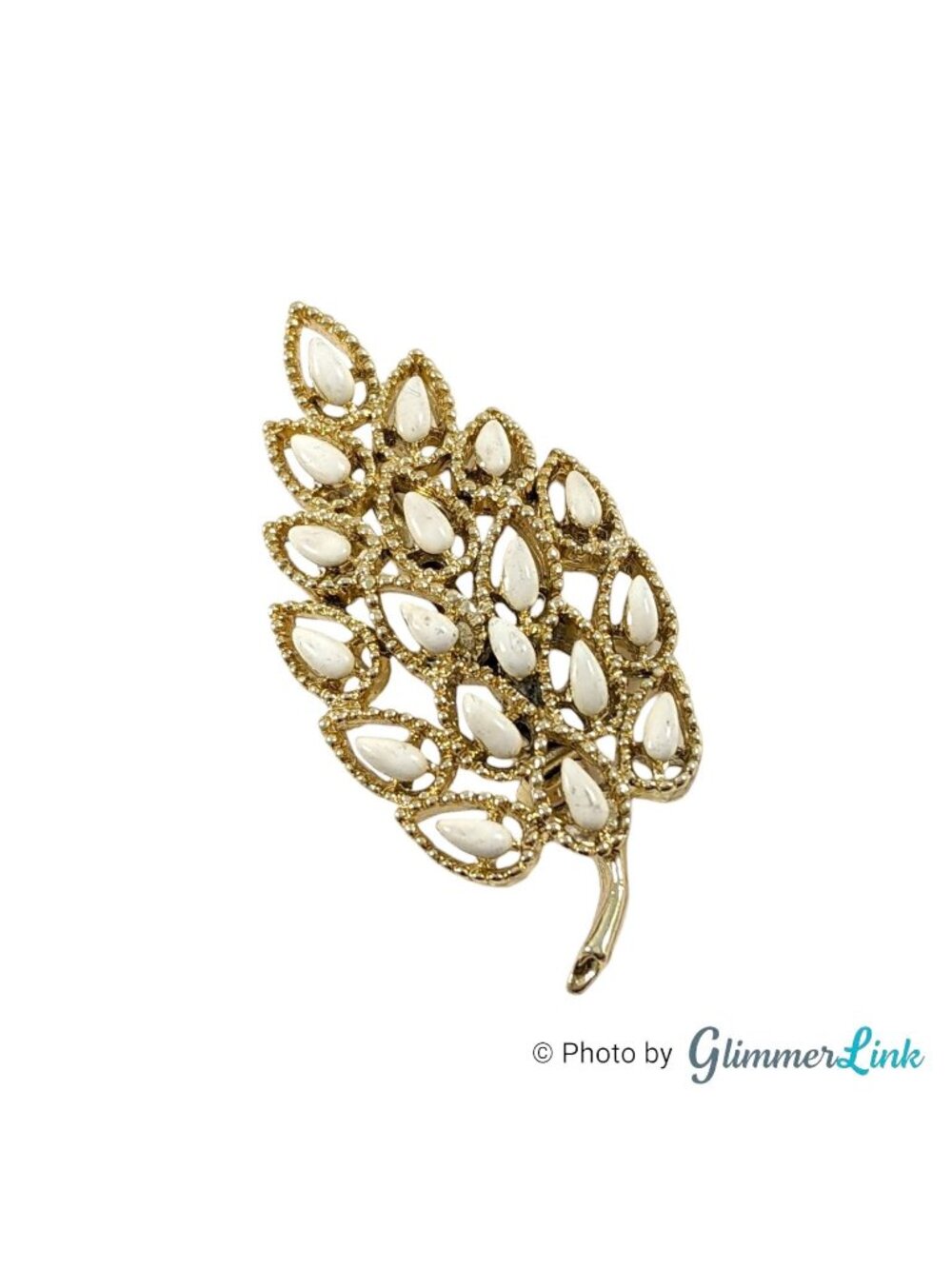 Vintage 1970s Gerry's Cream Enamel Openwork Gold Tone Leaf Brooch